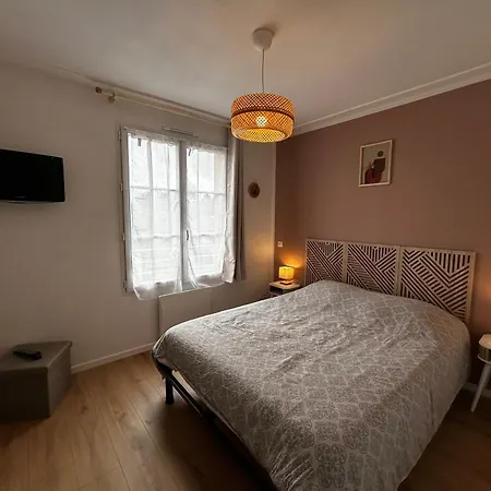 شقة T2 Renove Avec Wifi Et Parking A 200m Des Thermes - Fr-1-541-169