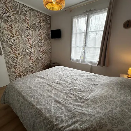 Διαμέρισμα T2 Renove Avec Wifi Et Parking A 200m Des Thermes - Fr-1-541-169 *