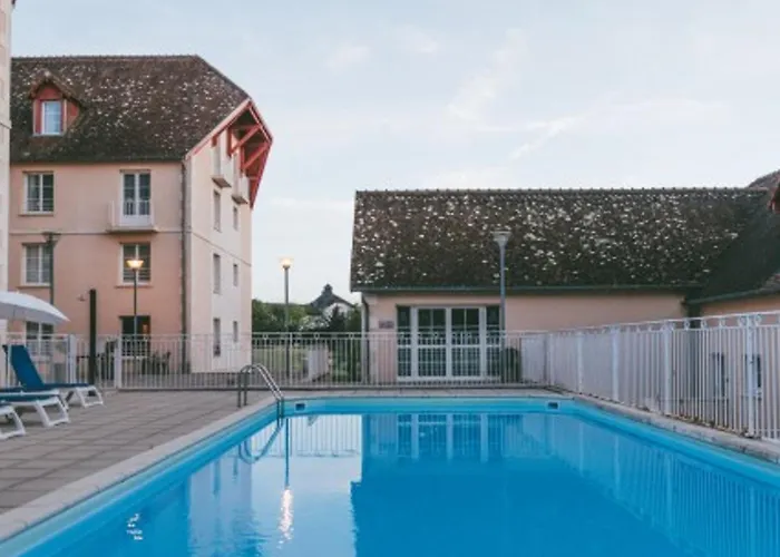 Luminosité Et Confort à 200m Des Thermes! Avec Wifi, Piscine Et Parking Privé. - Fr-1-541-169 La Roche-Posay